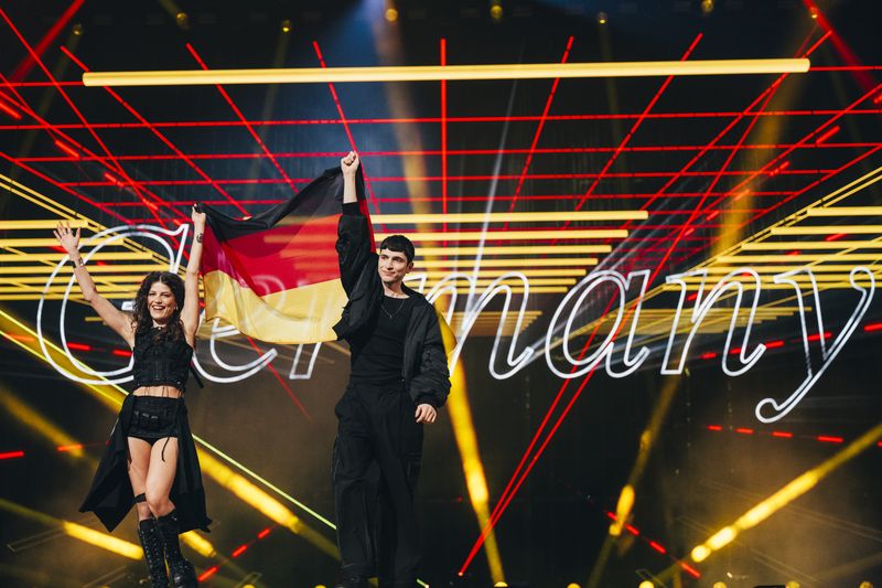 2505016_Sarah Louise Bennett_EBU_42046